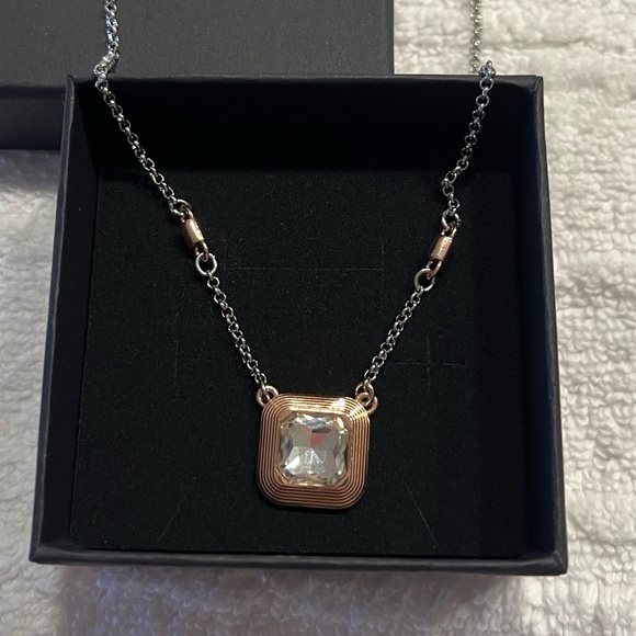 Lia Sophia necklace - Picture 1 of 3